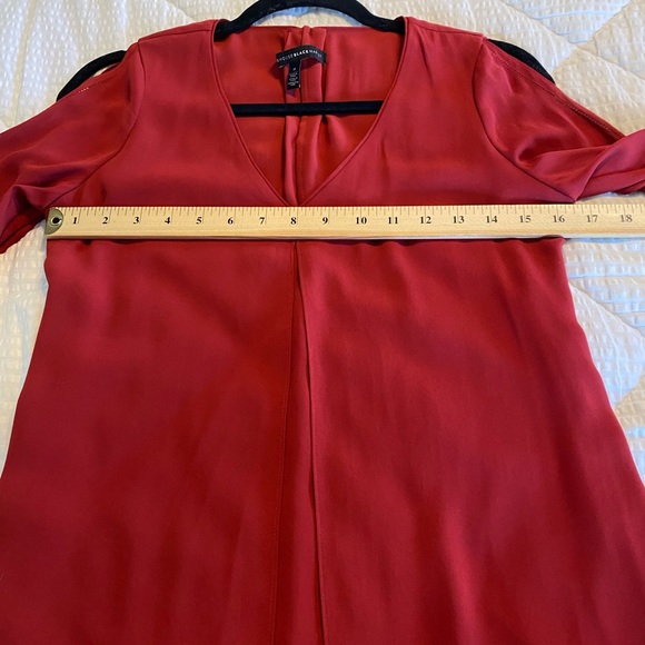 White House Black Market Split-Front, Long Sleeve Red S
Dress; Size: 0

O-4 - Picture 9 of 11